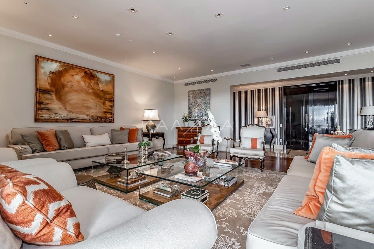 Ambientes suntuosos, planta ampla e vista panorâmica. Apartamento neoclássico no Jardim Guedala. - Foto 5