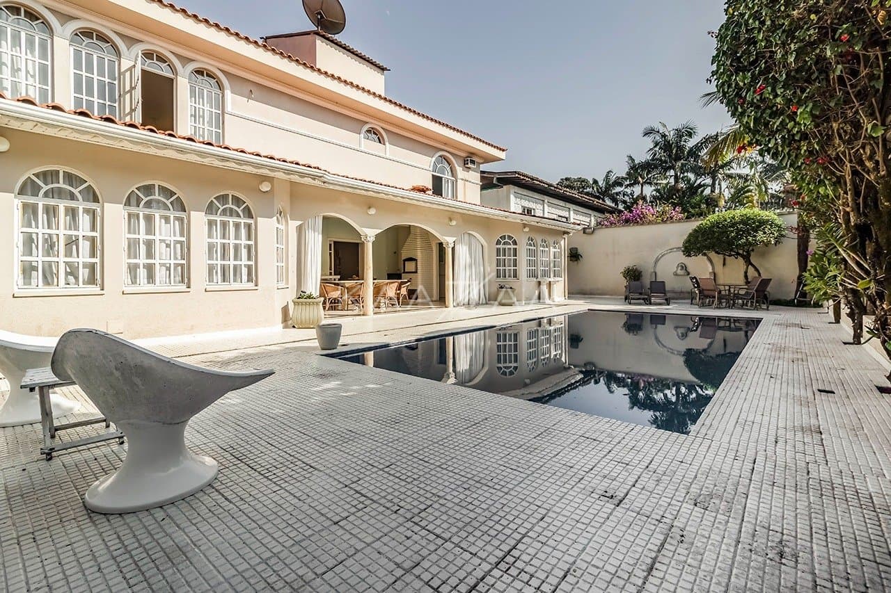 Deliciosa casa clássica, iluminada e ampla, no sossego da Cidade Jardim. - Foto 5