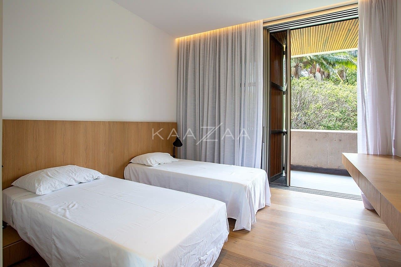 Contemporânea e toda mobiliada: casa com ambientes livres e jardim magnífico em rua fechada em Alto de Pinheiros. - Foto 74