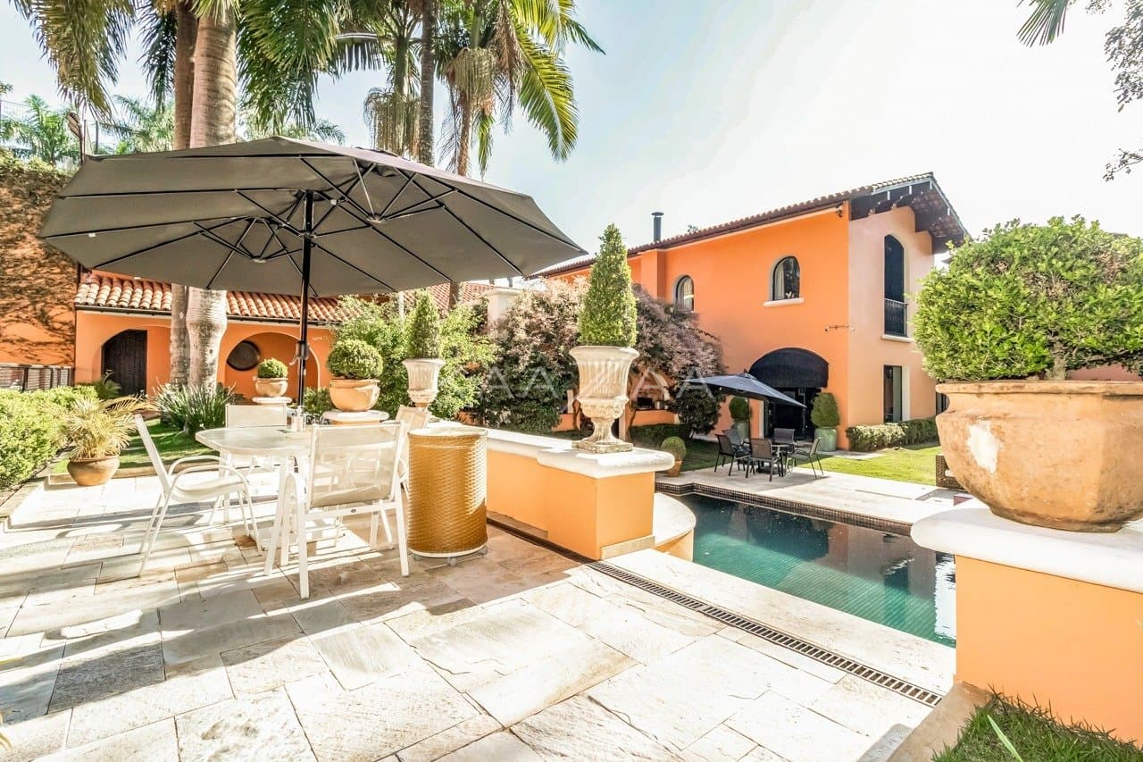 Casa deliciosa com lindo jardim e 4 suítes. Reformada, no Jardim Guedala. - Foto 7