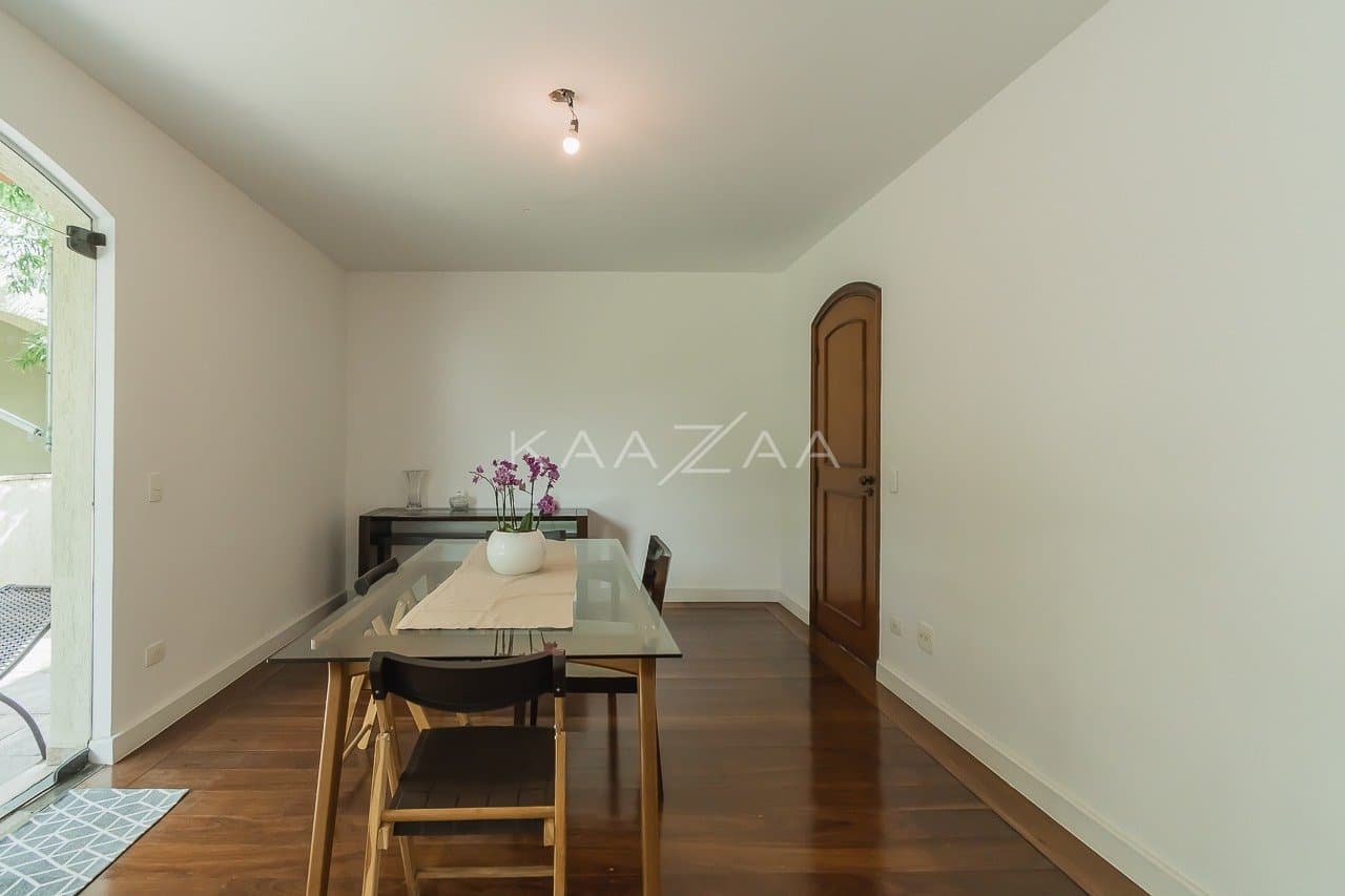 Casa com clima sossegado e muitos espaços para aproveitar, em Alto de Pinheiros. - Foto 27