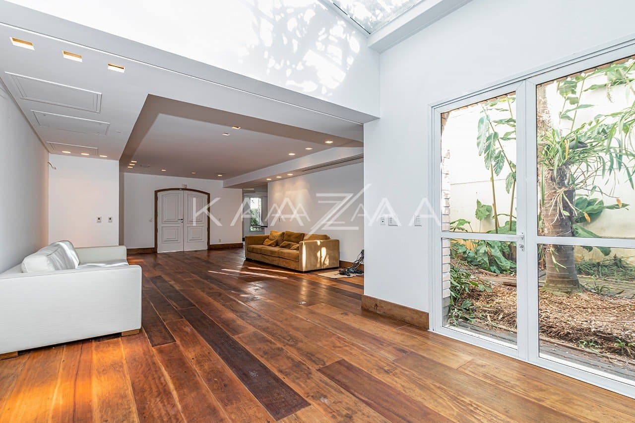 Casa no Jardim Europa com projeto impecável de Patrícia Anastassiadis - Foto 4