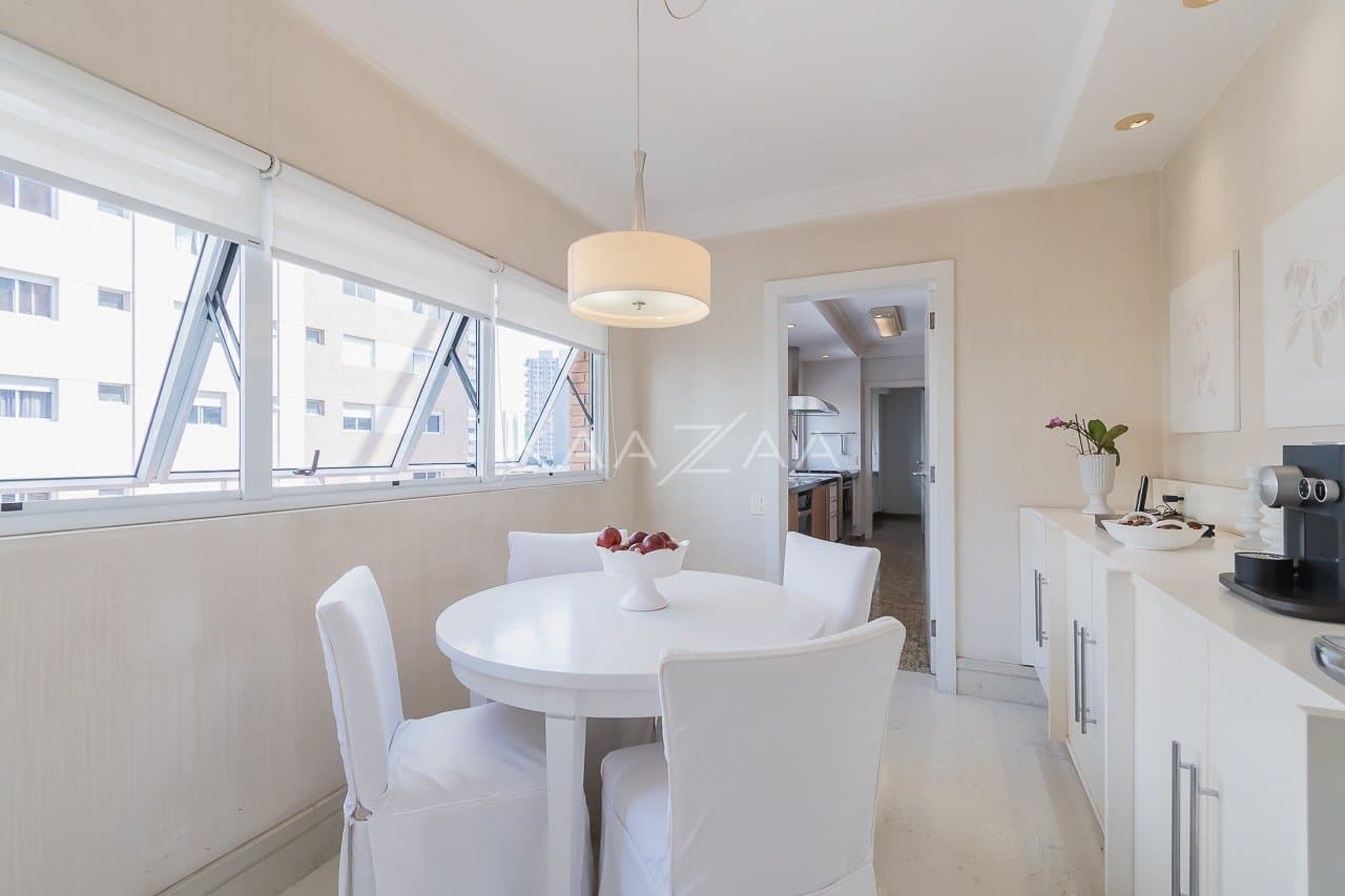 Harmonia clássica e moderna neste apartamento em Moema. - Foto 19