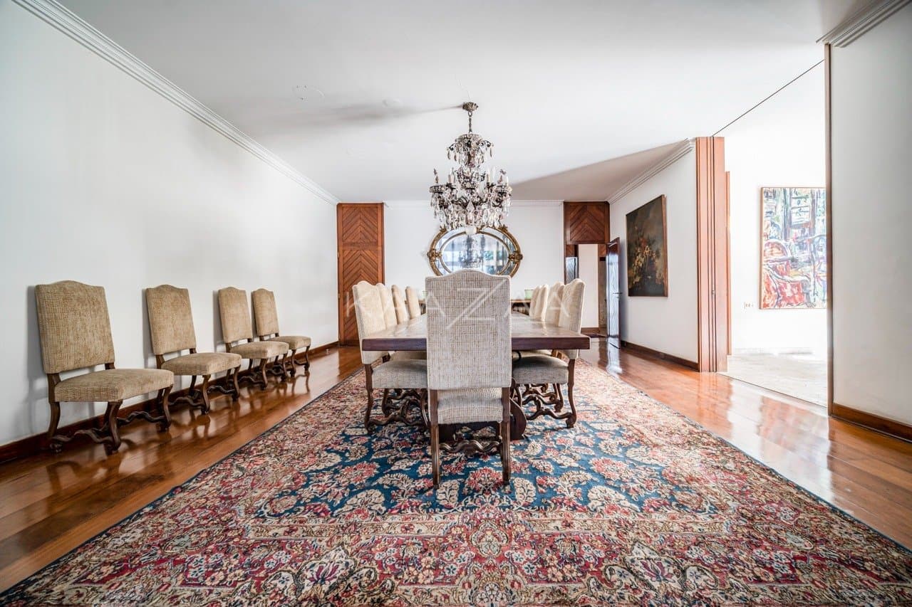 Excelente casa modernista, com lindo jardim em um amplo terreno no Jardim Europa. - Foto 16