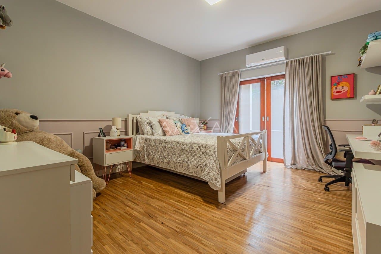 Casa completa em lazer, amplitude e privacidade, com 5 suítes. Em ótima localização na Cidade Jardim. - Foto 86