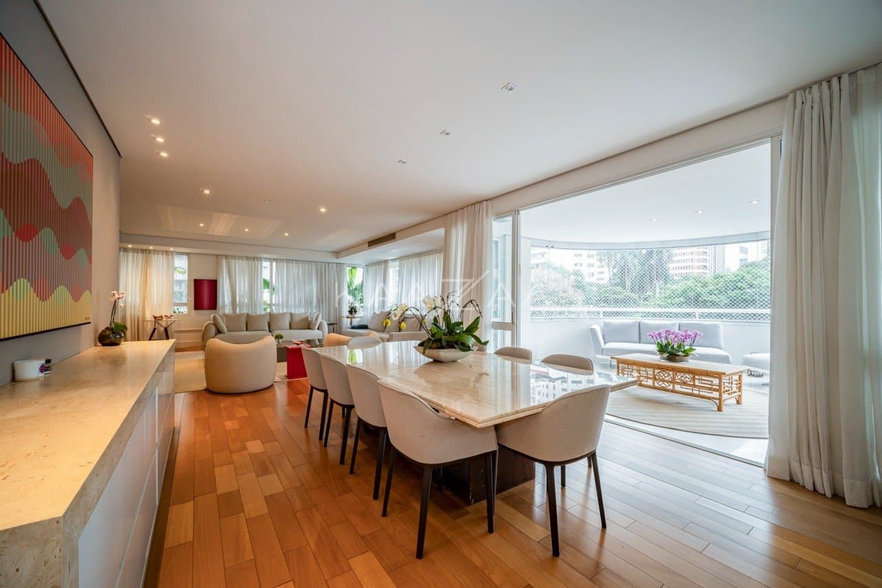 Conforto e amplitude no Itaim Bibi. Apartamento lindíssimo com vista para a copa das árvores. - Foto 7