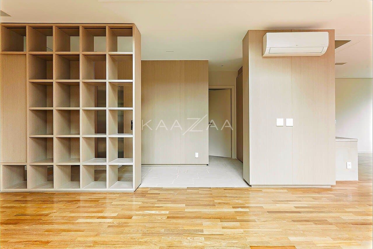 Cores suaves e muita elegância neste Apartamento Duplex no Itaim Bibi. - Foto 3