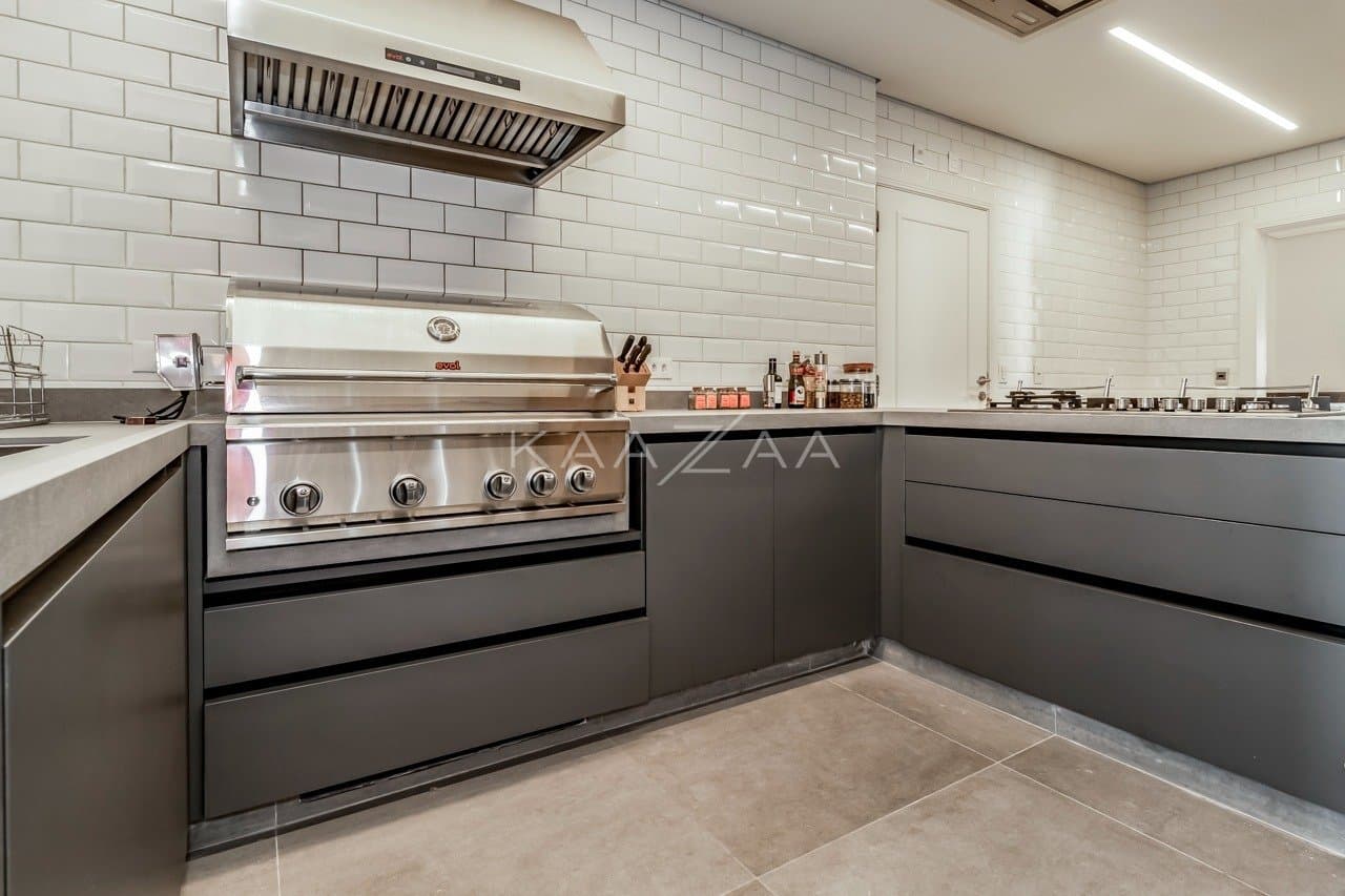 Equilíbrio entre arquitetura e design são o charme deste apartamento em Cidade Jardim. - Foto 15