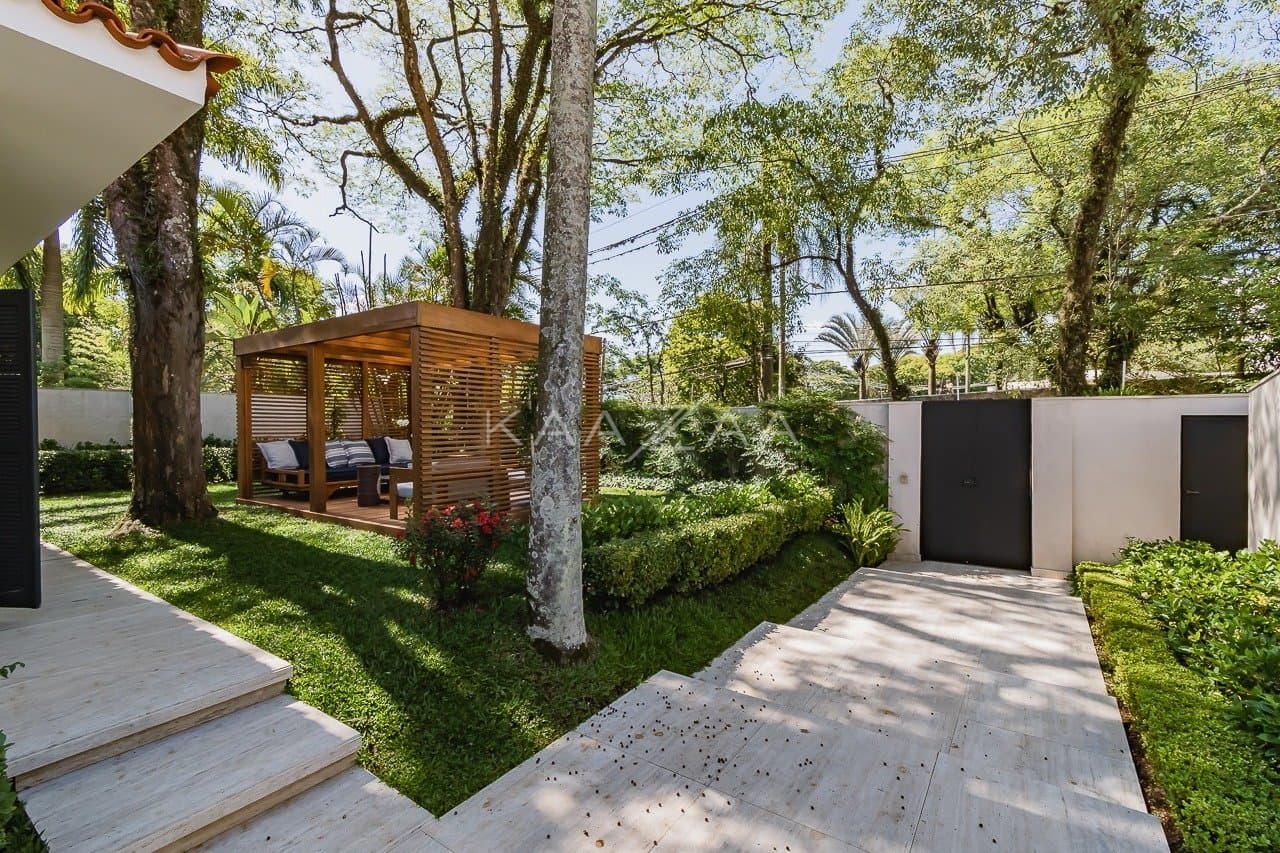 Deliciosa casa térrea no Real Parque, com lazer completo, rodeada de árvores e muito ensolarada. - Foto 9