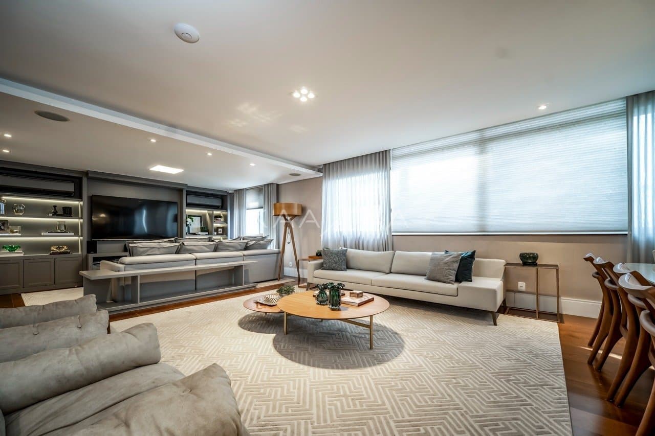Um apartamento belíssimo no Itaim Bibi: reformado, com excelente infra-estrutura e acabamentos. - Foto 5