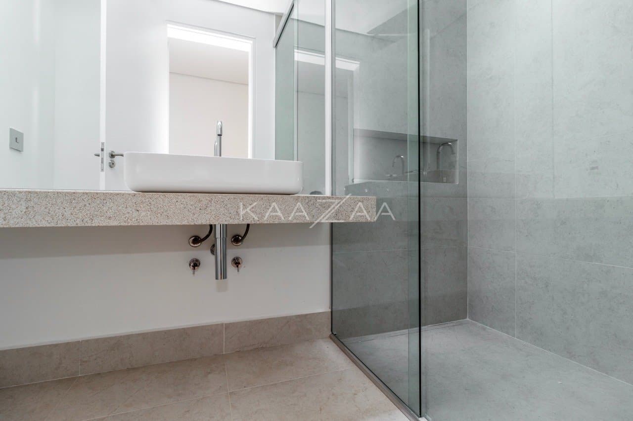 Casa em elegante diálogo com a natureza na Baroneza - Foto 36