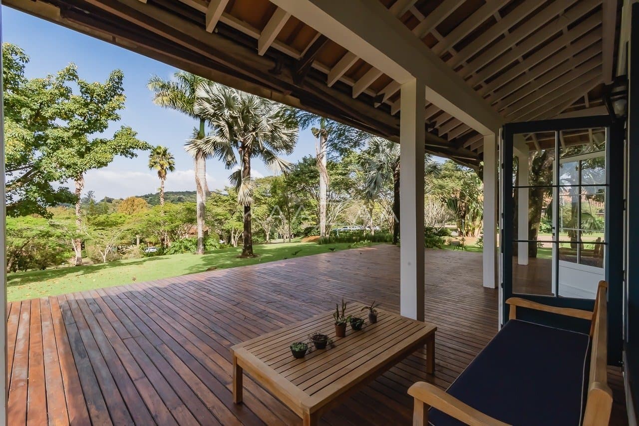 Linda paisagem e ares coloniais são o charme desta casa no condomínio Quinta da Baroneza. - Foto 33