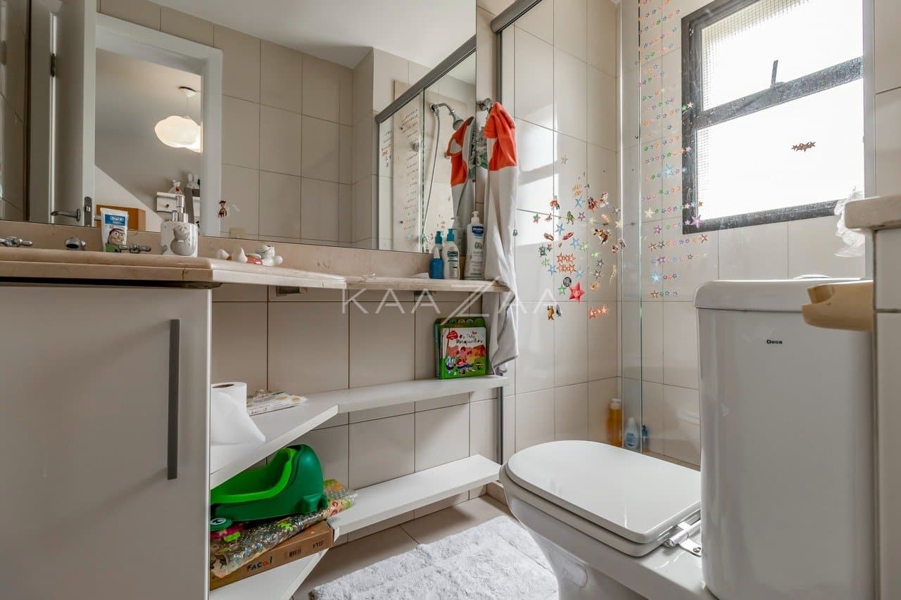 Apartamento duplex super charmoso e inspirador em Alto de Pinheiros. Em condomínio exclusivo com linda vista verde, ao lado do parque. - Foto 31