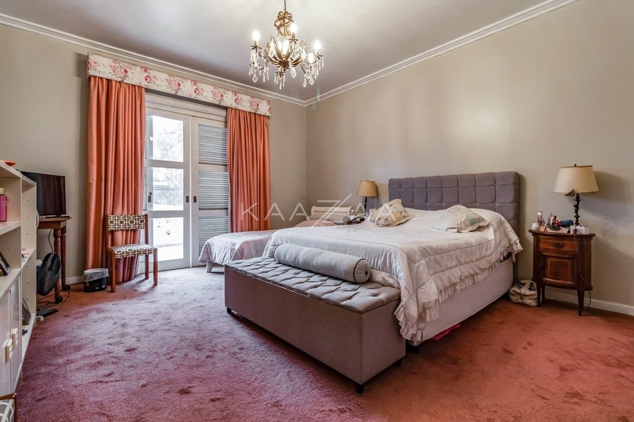 Casa clássica na Cidade Jardim com 4 suítes, piscina e terreno delicioso. - Foto 41