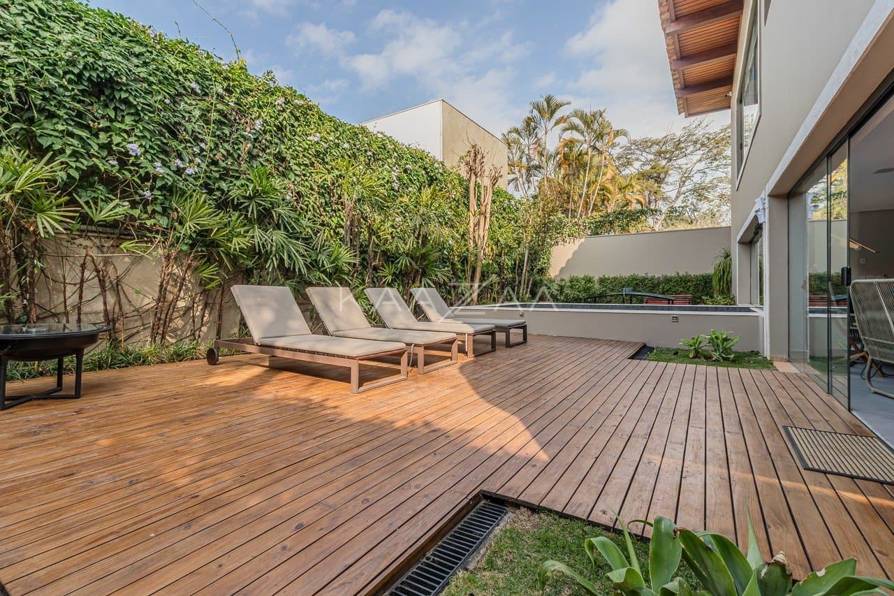 Casa completa em lazer, amplitude e privacidade, com 5 suítes. Em ótima localização na Cidade Jardim. - Foto 1