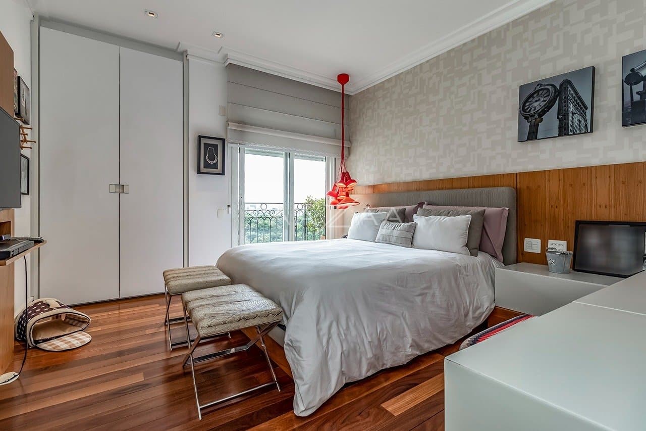 Ambientes suntuosos, planta ampla e vista panorâmica. Apartamento neoclássico no Jardim Guedala. - Foto 39