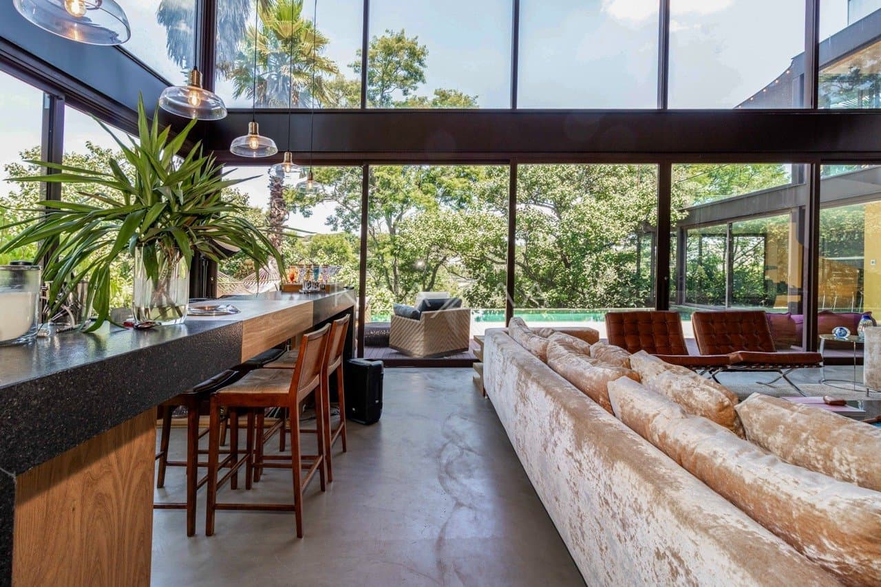 Na mata, no declive: vista e arquitetura extraordinárias na Cidade Jardim - Foto 18