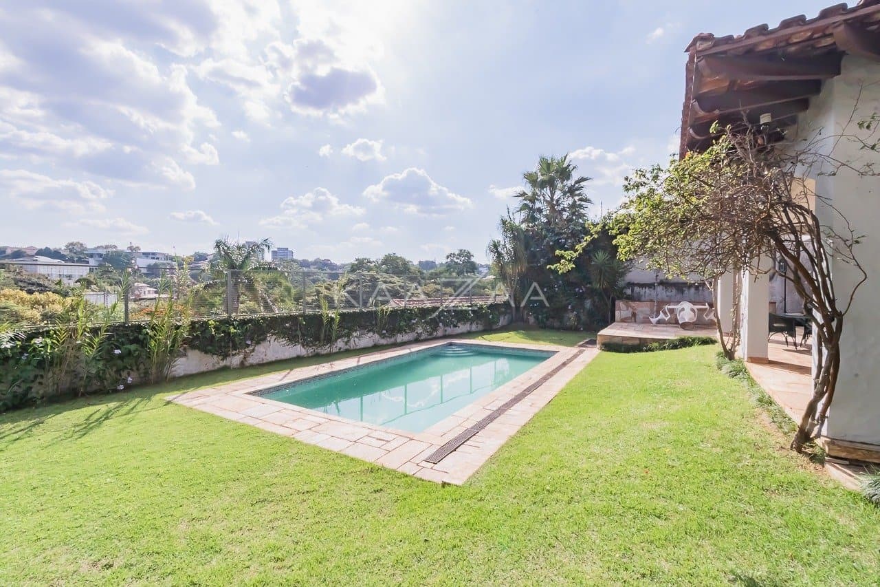 Vista cativante e área externa maravilhosa nesta casa em Cidade Jardim. - Foto 3
