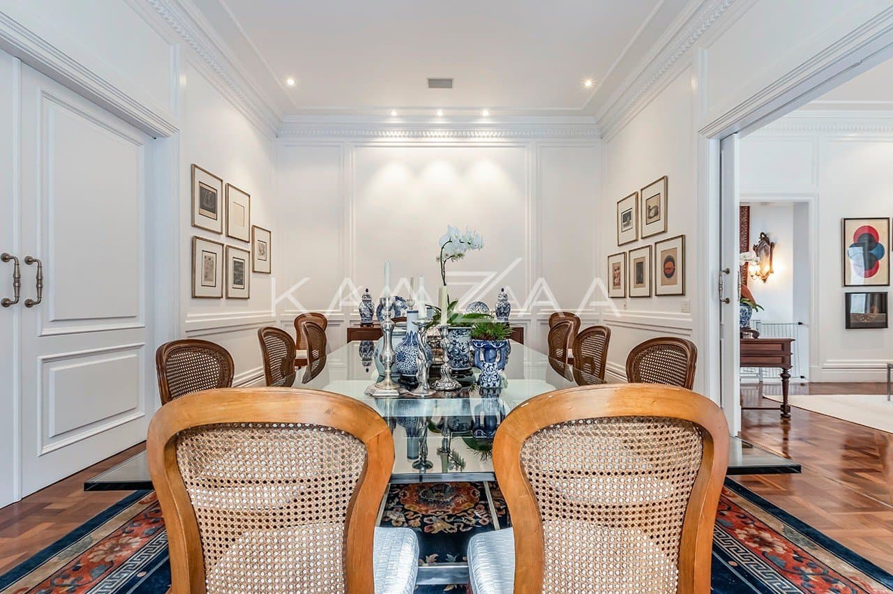 A estética clássica e impecável faz desta casa um lar exuberante. Na melhor localização da Cidade Jardim. - Foto 19