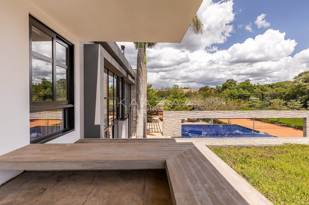 Projeto moderno, arrojado e com muita qualidade nos materiais. Casa na Quinta da Baroneza. - Foto 96