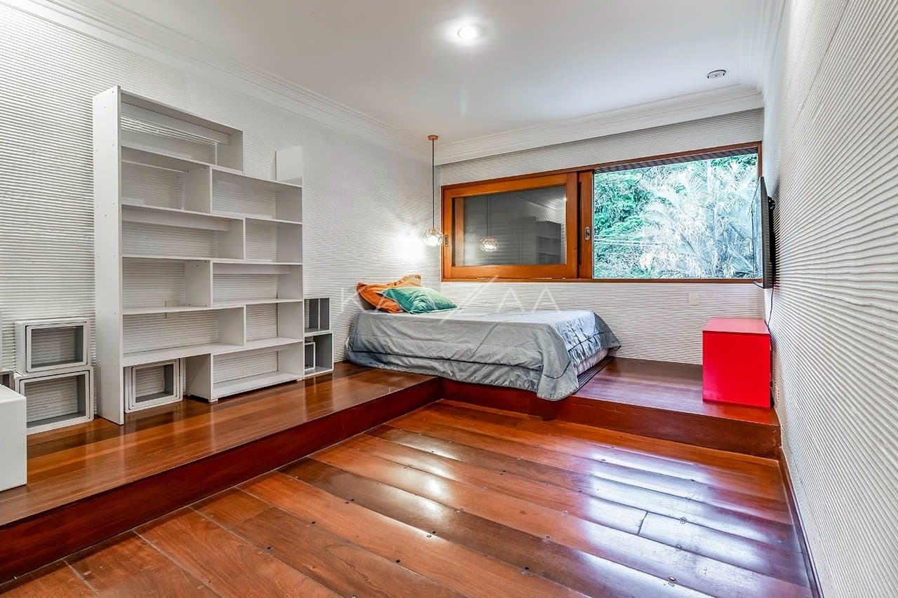 Uma casa rodeada de bom gosto, feita para renovar as energias. No Jardim Guedala. - Foto 39