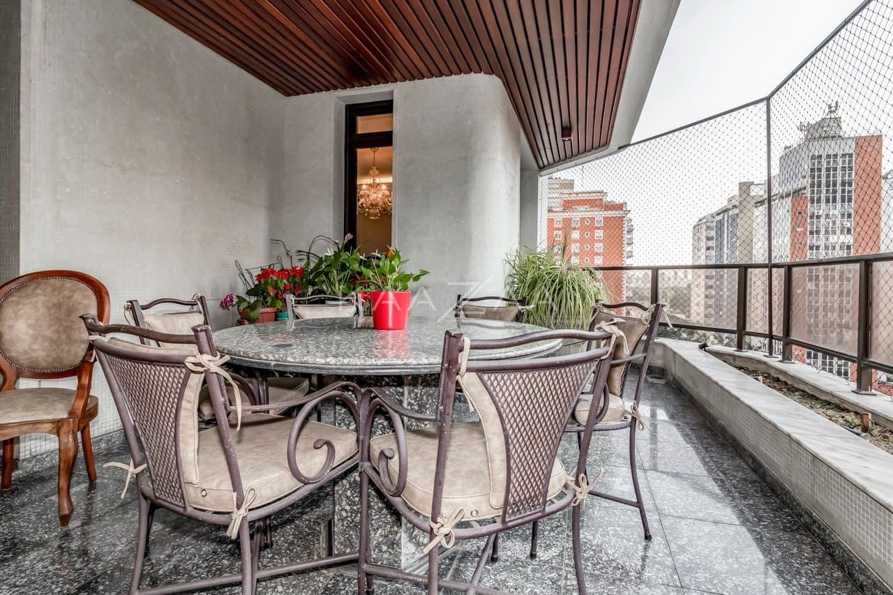 No coração dos Jardins, possibilidades se abrem em um apartamento nobre e funcional. - Foto 11