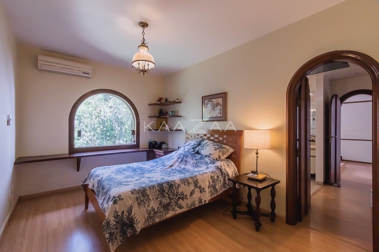 Casa com ares frescos, paisagismo e muita tranquilidade. Uma planta inigualável, no Jardim Guedala. - Foto 62