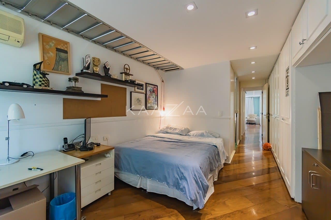 Casa espaçosa com 555 m² de bem-estar em Alto de Pinheiros, perfeita para receber. - Foto 51