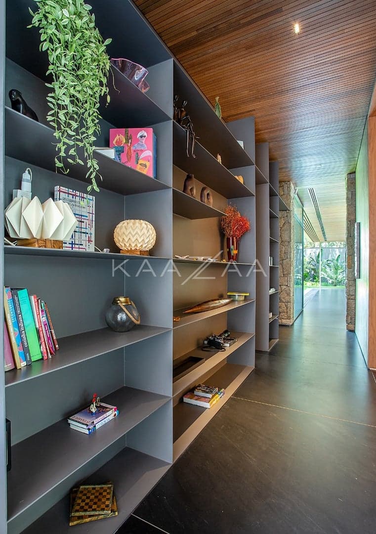 Contemporânea e toda mobiliada: casa com ambientes livres e jardim magnífico em rua fechada em Alto de Pinheiros. - Foto 52