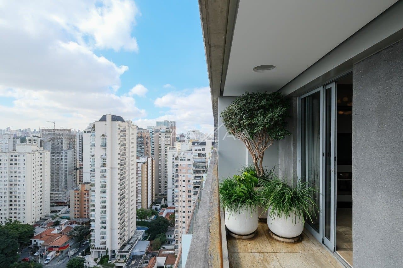 Fantástica cobertura na Vila Nova Conceição, com vista aberta e terraço delicioso. - Foto 17