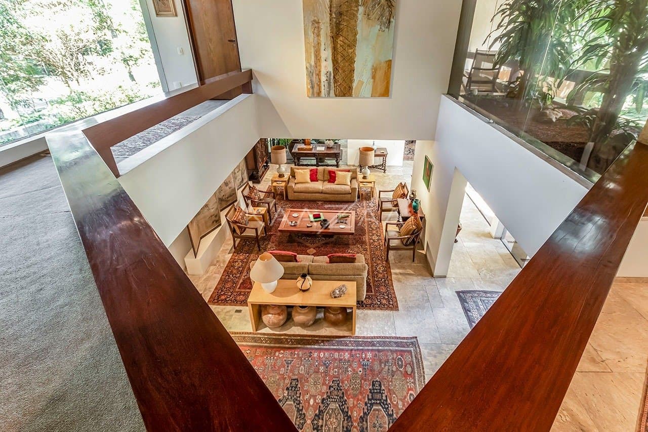 Com ares de casa de campo, uma residência espetacular no Jardim América. - Foto 37