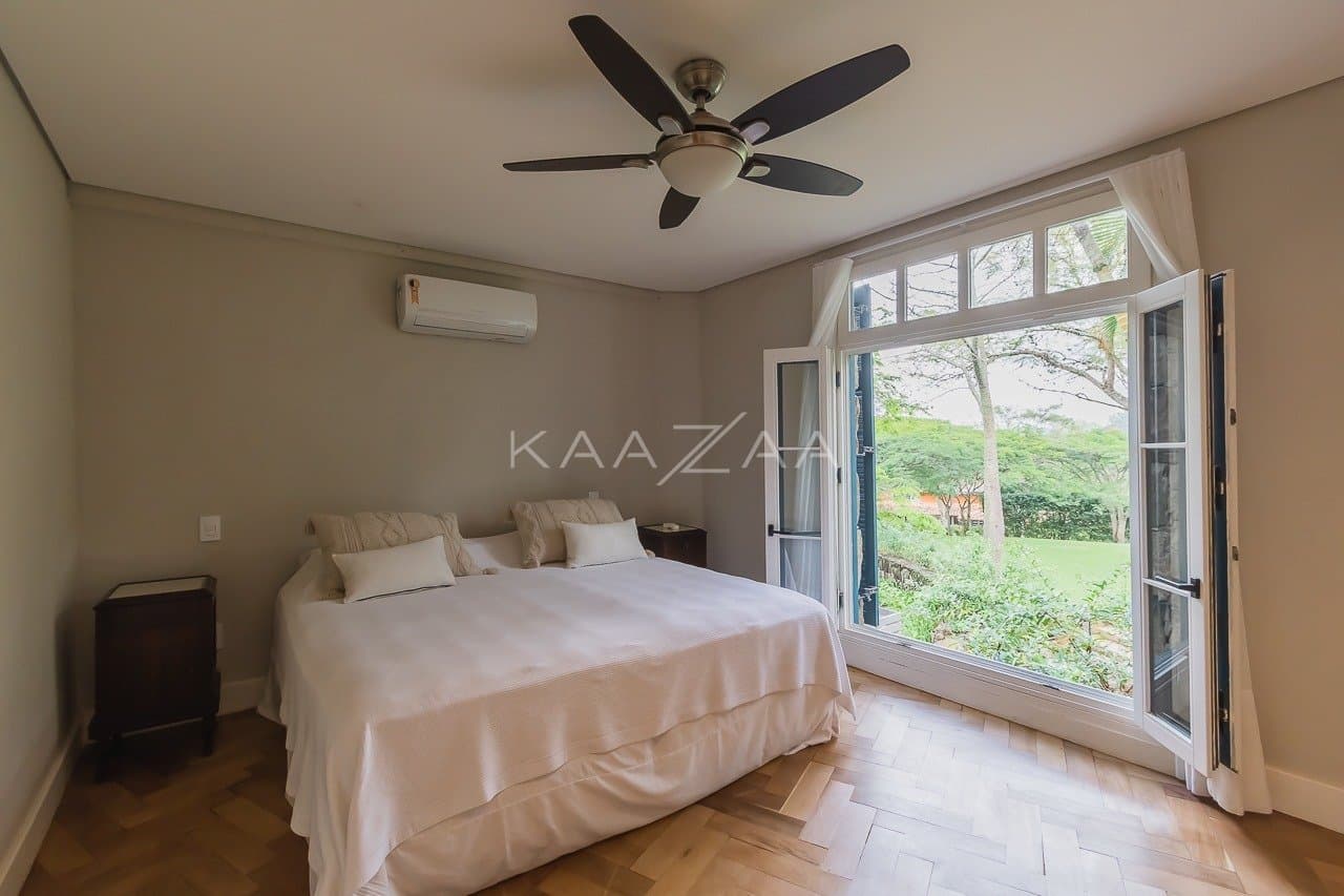 Linda paisagem e ares coloniais são o charme desta casa no condomínio Quinta da Baroneza. - Foto 86