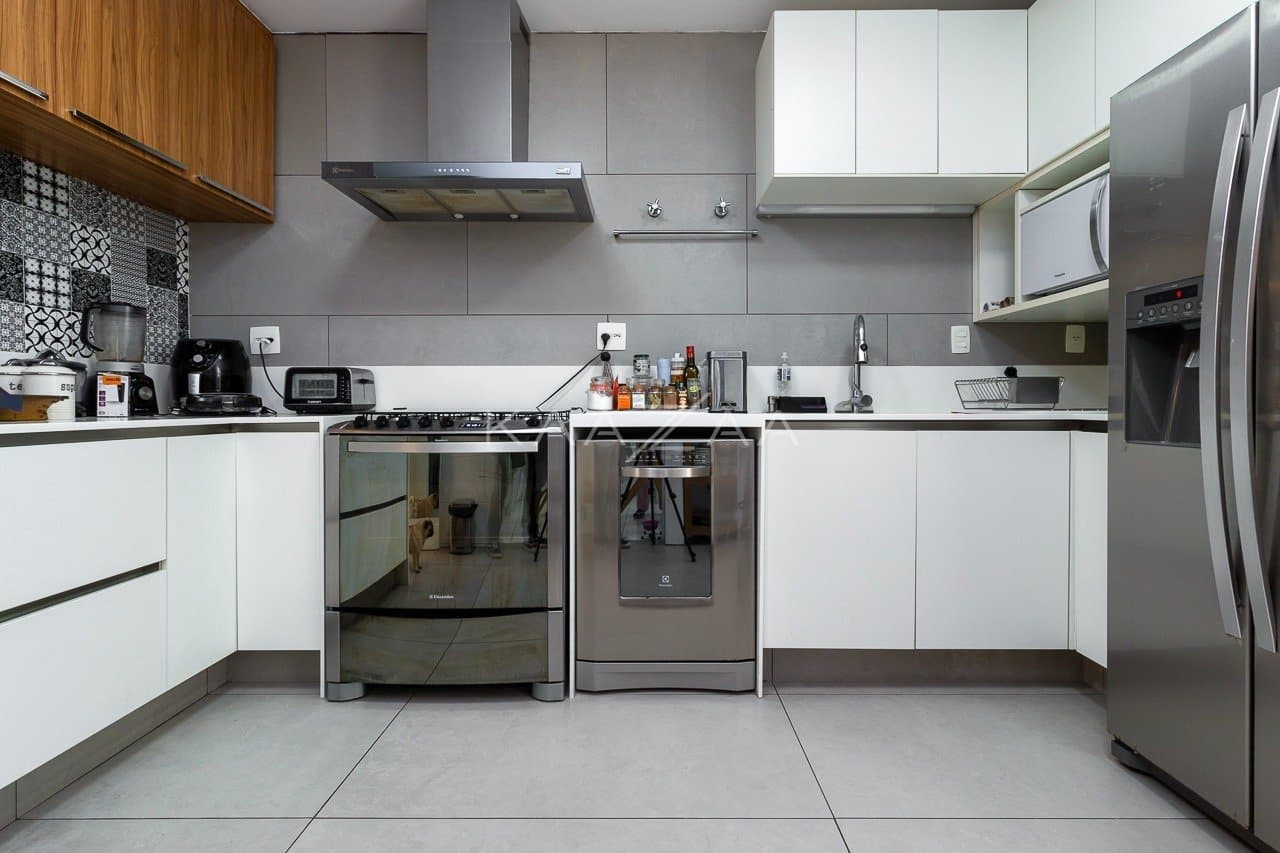 Apartamento perto do parque, em prédio com lazer em Alto de Pinheiros. - Foto 17