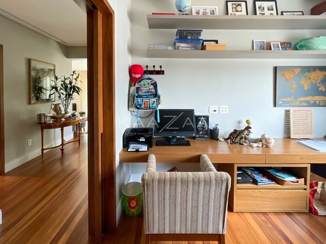 Muito charme e acabamentos impecáveis, neste apartamento em prédio neoclássico no Jardim Paulista. - Foto 19