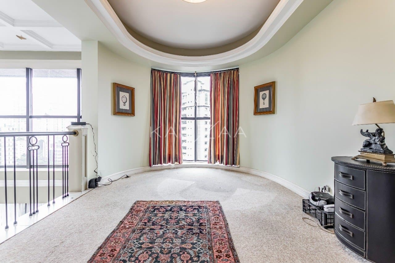 Para se viver envolvido por uma arquitetura elegante e detalhes clássicos, nesta Cobertura Duplex em Moema. - Foto 18