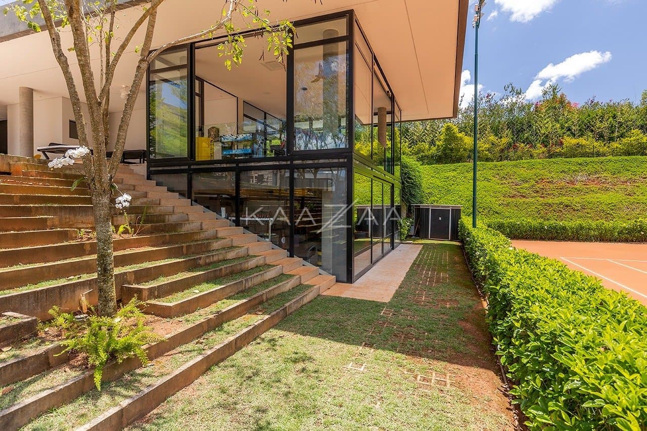 Projeto moderno, arrojado e com muita qualidade nos materiais. Casa na Quinta da Baroneza. - Foto 22