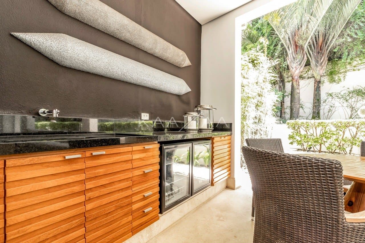 Diversos ambientes agradáveis para uma vida sossegada, nesta casa de condomínio no Jardim Guedala. - Foto 10