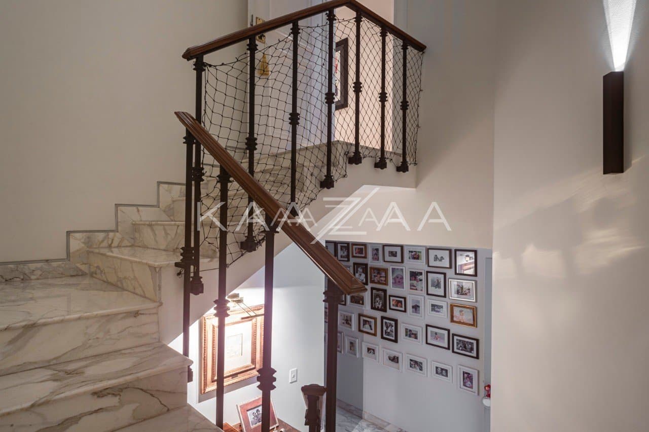 Bela e verdejante. Uma casa que faz sonhar no Jardim Guedala. - Foto 16