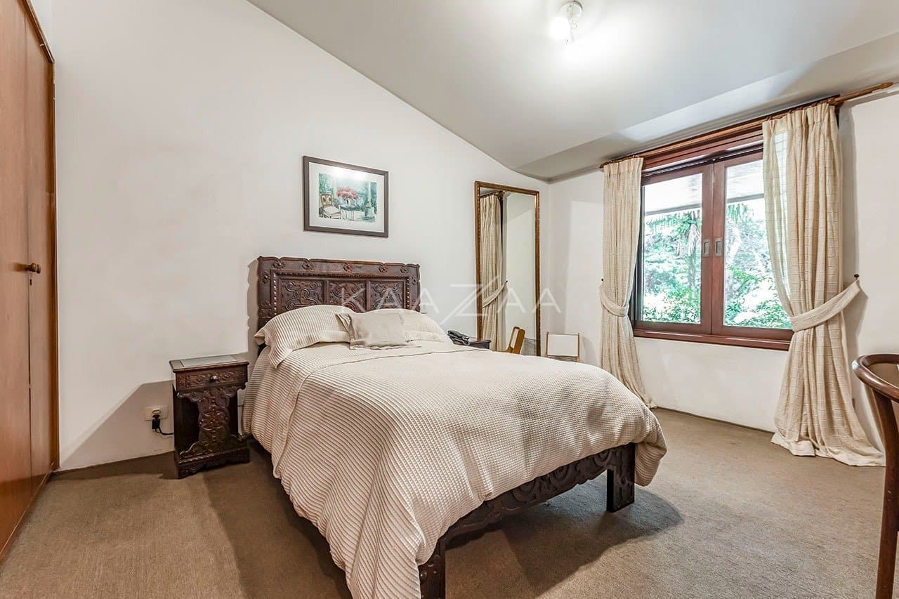 Com ares de casa de campo, uma residência espetacular no Jardim América. - Foto 44
