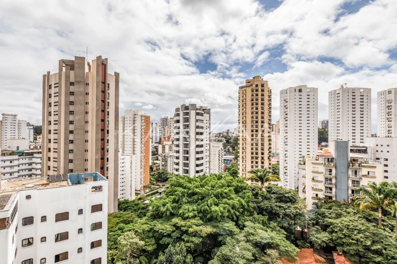 Com um visual incrível, esta agradável cobertura dispõe de espaço e tranquilidade. No Real Parque. - Foto 42