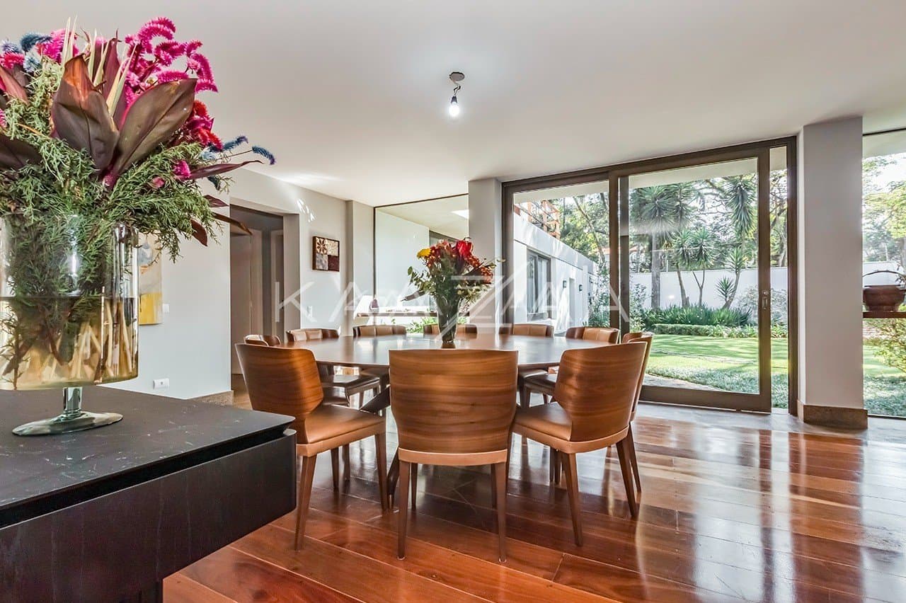 Casa ampla e reformada, com lindos detalhes. Um refúgio natural no meio de SP, no Jardim América. - Foto 16
