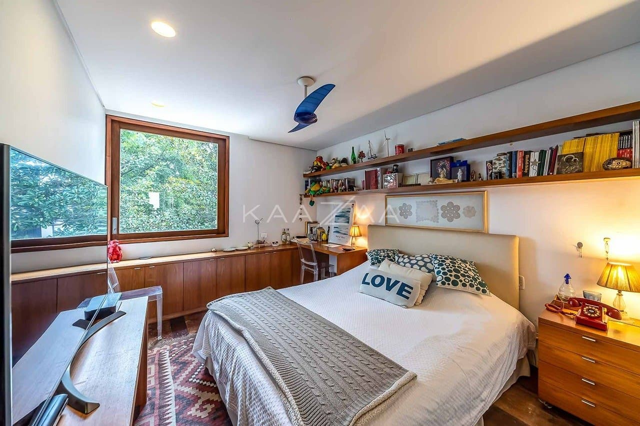 Casa apaixonante, que aproveita materiais naturais em seu projeto de ponta no Jardim Paulistano. - Foto 20