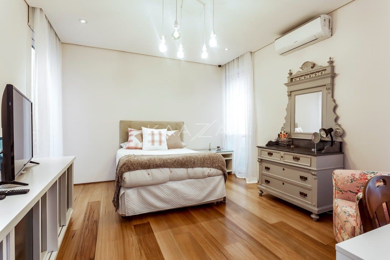 Casa super prática e bem construída. Muita luz natural e tranquilidade no Jardim Europa. - Foto 25