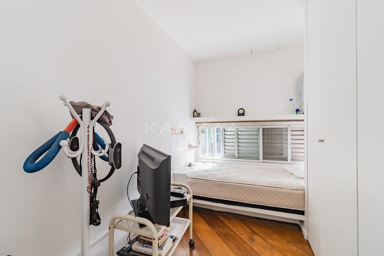 Casa espaçosa com 555 m² de bem-estar em Alto de Pinheiros, perfeita para receber. - Foto 62
