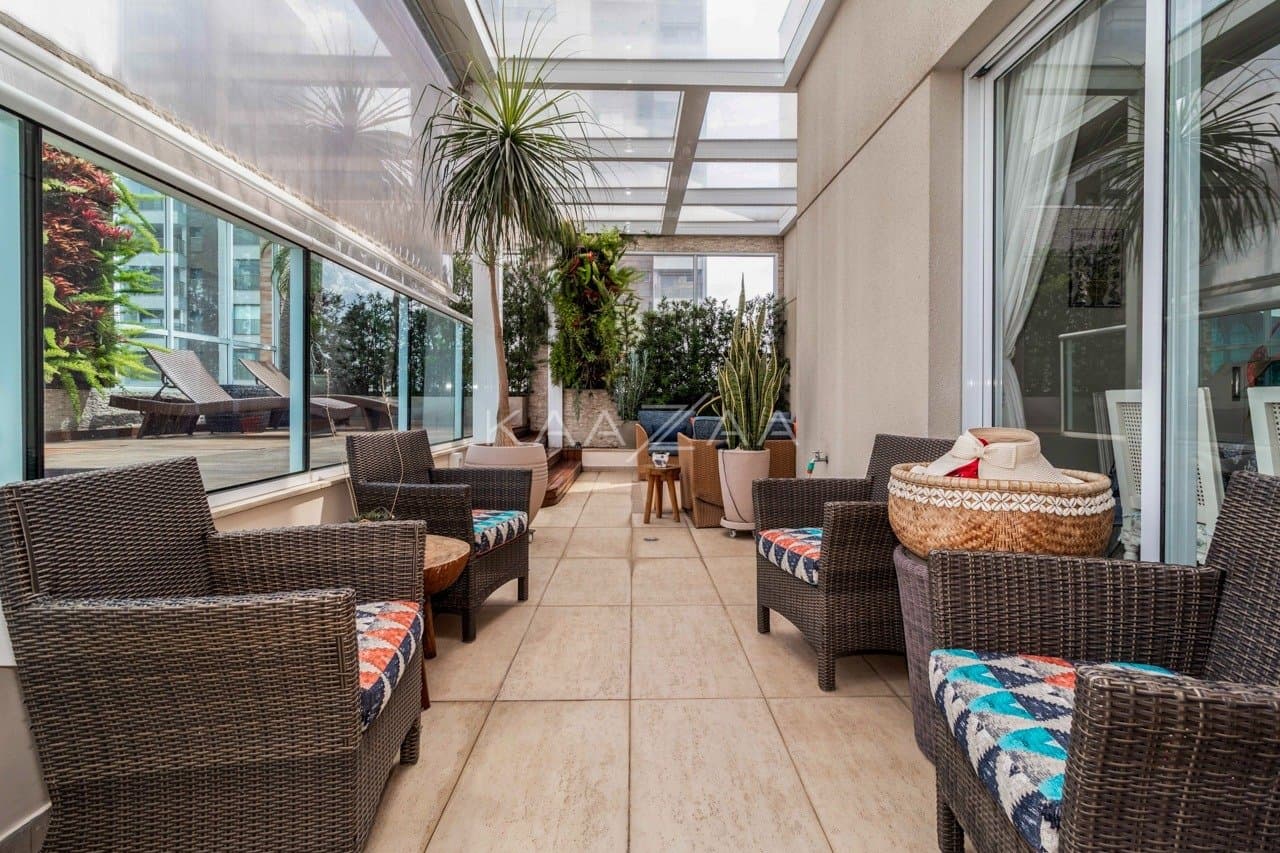 Rodeado de elegância, este apartamento em Moema tem localização cobiçada ao lado do Parque Ibirapuera. - Foto 5