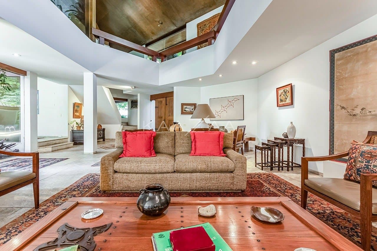 Com ares de casa de campo, uma residência espetacular no Jardim América. - Foto 15